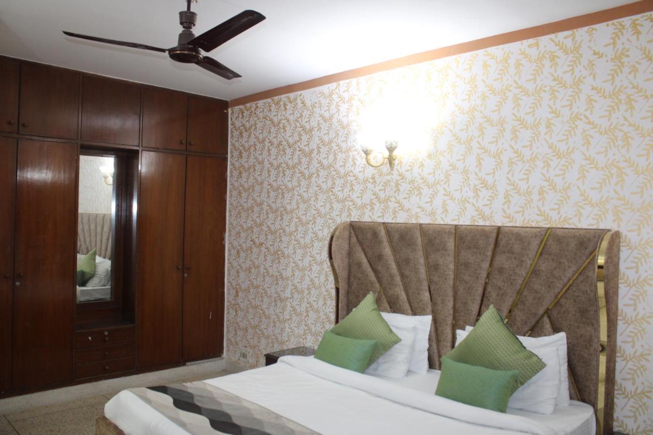 Awasthi Kozi Stays B&B - Closest To Vfs Új-Delhi Kültér fotó