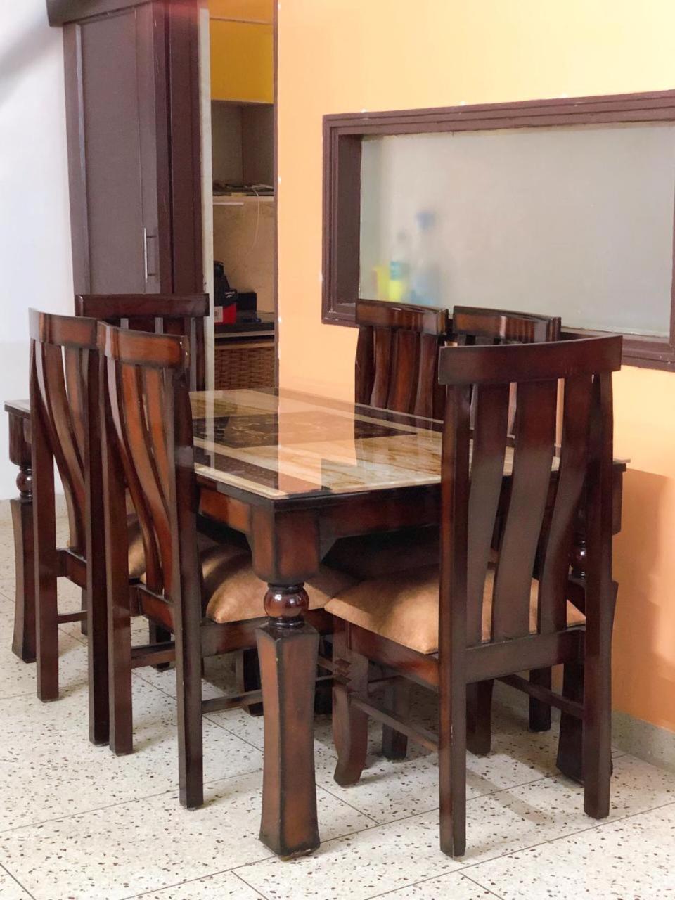 Awasthi Kozi Stays B&B - Closest To Vfs Új-Delhi Kültér fotó