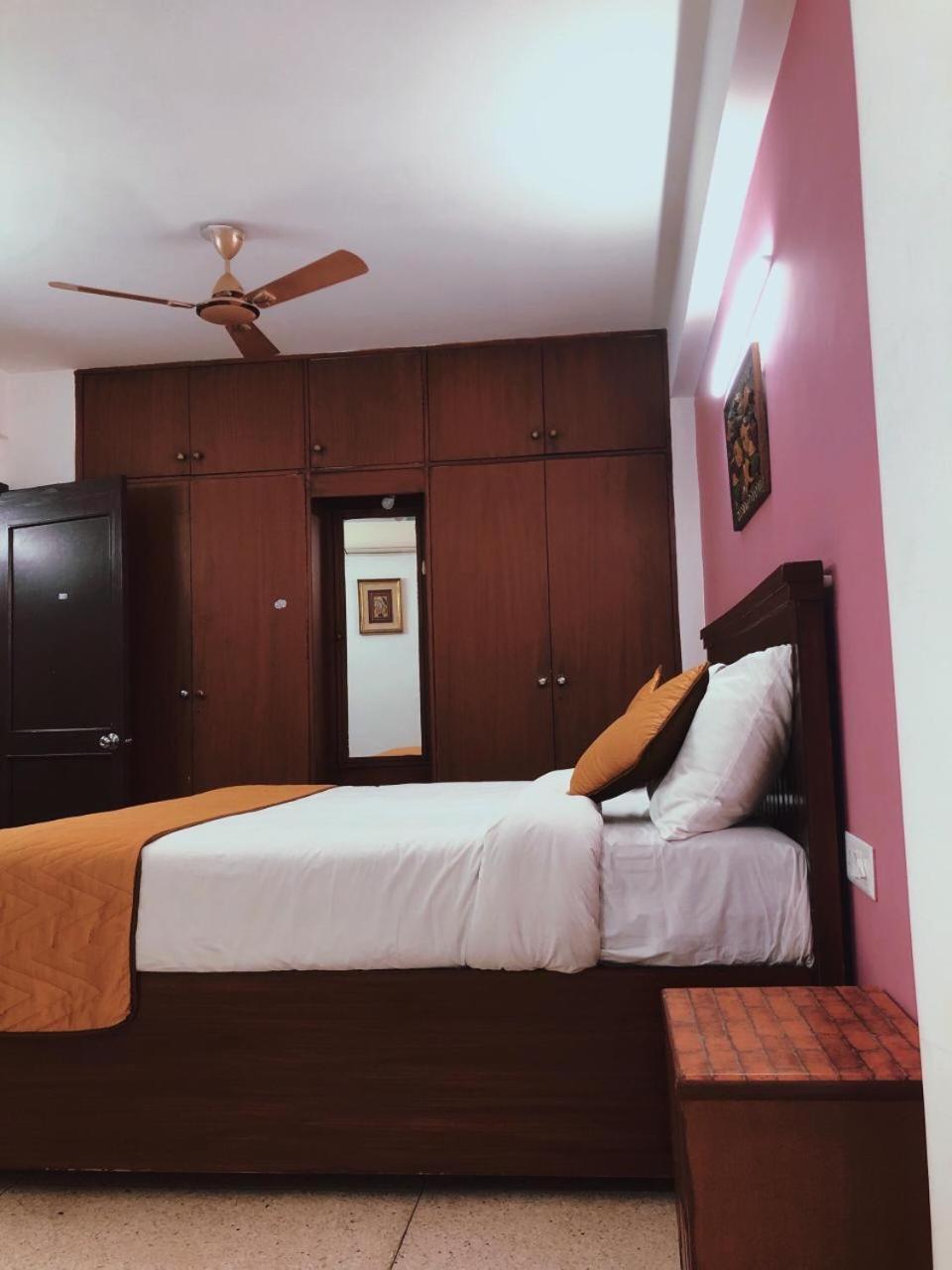 Awasthi Kozi Stays B&B - Closest To Vfs Új-Delhi Kültér fotó