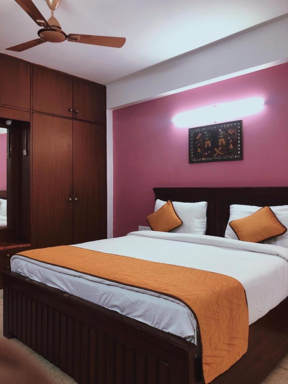 Awasthi Kozi Stays B&B - Closest To Vfs Új-Delhi Kültér fotó